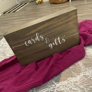 Wooden “Cards & Gifts” wedding decor